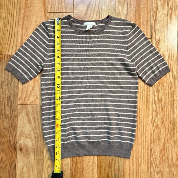 H&M | Grey & White Striped Short Sleeve Sweater | XS - Picture 6 of 8